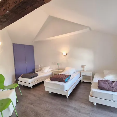 Hébergement de vacances Charming Duplex House In *